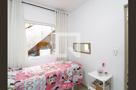 Casa à venda com 280m², 6 quartos e 4 vagasQuarto 2