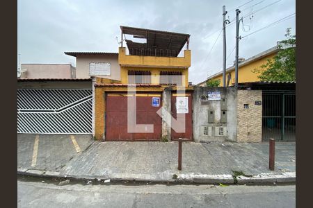 Casa à venda com 280m², 6 quartos e 4 vagas Casa à venda com 280m², 6 quartos e 4 vagasFachada com plaquinha