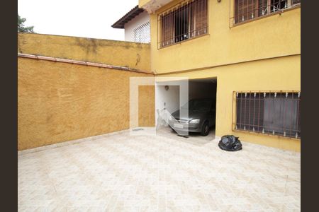 Casa à venda com 280m², 6 quartos e 4 vagas Casa à venda com 280m², 6 quartos e 4 vagasGaragem