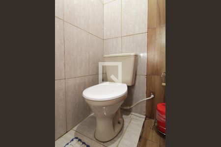 Casa à venda com 280m², 6 quartos e 4 vagasBanheiro 2