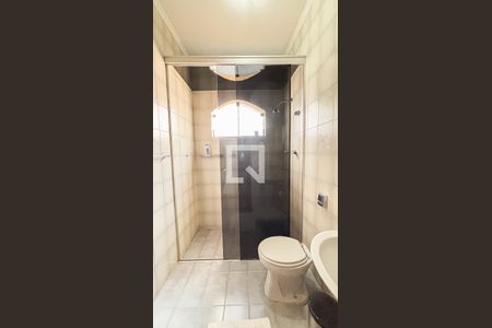 Casa à venda com 250m², 3 quartos e 6 vagas Casa à venda com 250m², 3 quartos e 6 vagasBanheiro da Suíte