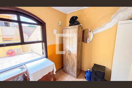 Casa à venda com 250m², 3 quartos e 6 vagas Casa à venda com 250m², 3 quartos e 6 vagasQuarto Área de Serviço