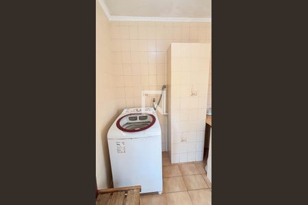 Casa à venda com 250m², 3 quartos e 6 vagas Casa à venda com 250m², 3 quartos e 6 vagasÁrea de Serviço