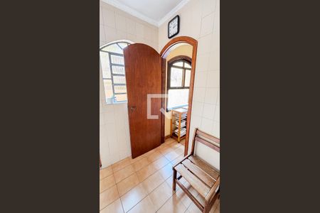 Casa à venda com 250m², 3 quartos e 6 vagas Casa à venda com 250m², 3 quartos e 6 vagasÁrea de Serviço