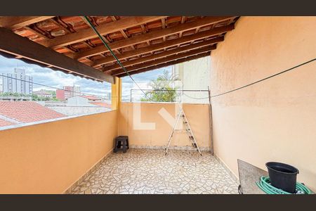 Casa à venda com 250m², 3 quartos e 6 vagas Casa à venda com 250m², 3 quartos e 6 vagasQuintal