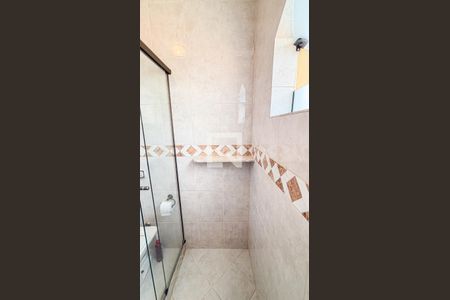 Casa à venda com 250m², 3 quartos e 6 vagas Casa à venda com 250m², 3 quartos e 6 vagasBanheiro 2