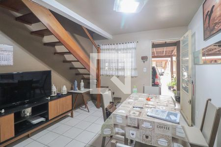 Sala de casa de condomínio à venda com 2 quartos, 10m² em Vicentina, São Leopoldo