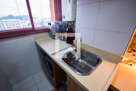 Apartamento à venda com 80m², 2 quartos e 1 vagaÁrea de Serviço