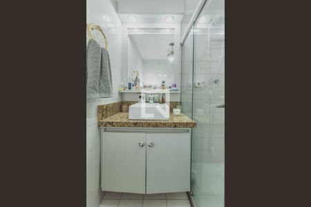 Apartamento à venda com 70m², 2 quartos e 2 vagasBanheiro Social