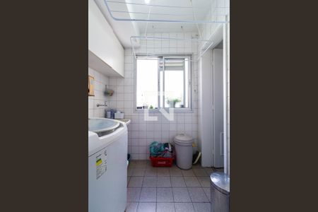 Apartamento à venda com 73m², 3 quartos e 2 vagas Apartamento à venda com 73m², 3 quartos e 2 vagasÁrea de Serviço