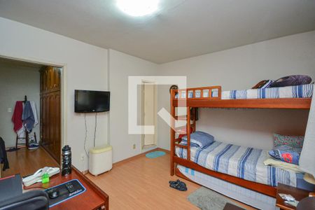 Casa à venda com 130m², 2 quartos e 2 vagas Casa à venda com 130m², 2 quartos e 2 vagasSuíte 2