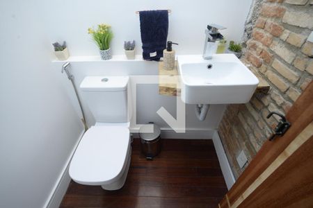 Casa à venda com 140m², 3 quartos e 1 vagaLavabo