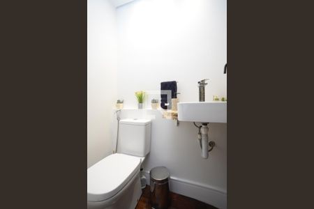 Casa à venda com 140m², 3 quartos e 1 vagaLavabo