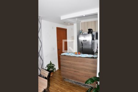 Apartamento à venda com 43m², 2 quartos e 1 vaga Apartamento à venda com 43m², 2 quartos e 1 vagaDetalhe - Cozinha Americana e Área de Serviço