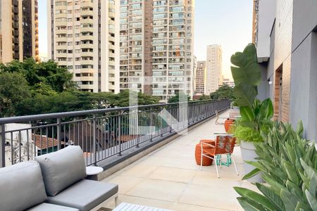 Studio à venda com 45m², 1 quarto e sem vaga Studio à venda com 45m², 1 quarto e sem vagaÁrea comum