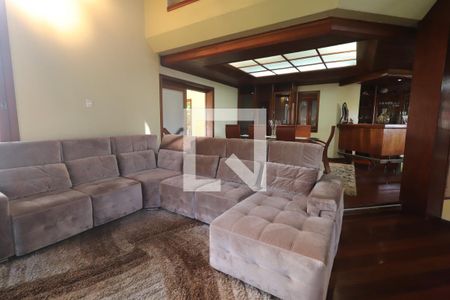 Casa à venda com 572m², 4 quartos e 3 vagasSala 2