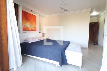 Casa à venda com 572m², 4 quartos e 3 vagasSuíte