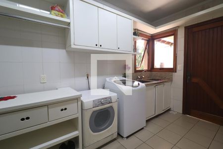 Casa à venda com 572m², 4 quartos e 3 vagasÁrea de Serviço