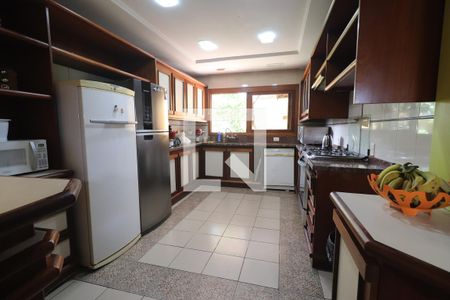 Casa à venda com 572m², 4 quartos e 3 vagasCozinha