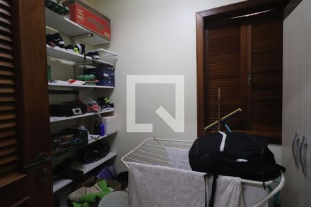 Casa à venda com 572m², 4 quartos e 3 vagasQuarto de Serviço 2