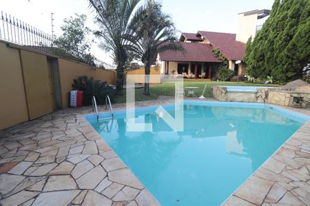 Casa à venda com 572m², 4 quartos e 3 vagasPiscina