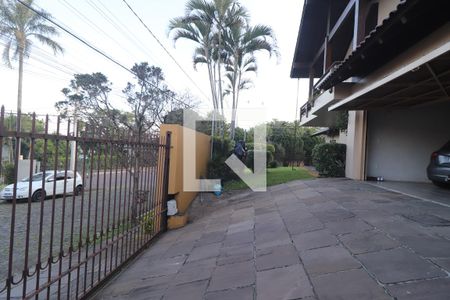 Casa à venda com 572m², 4 quartos e 3 vagasFachada