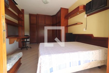 Casa à venda com 572m², 4 quartos e 3 vagasQuarto 01
