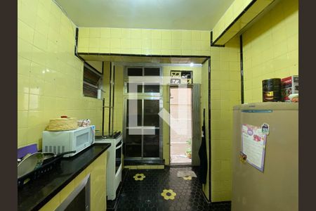 Apartamento à venda com 72m², 2 quartos e 1 vaga Apartamento à venda com 72m², 2 quartos e 1 vagaCozinha