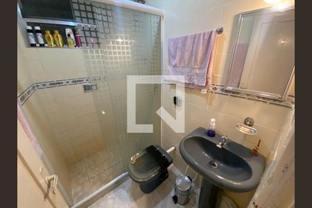 Apartamento à venda com 72m², 2 quartos e 1 vaga Apartamento à venda com 72m², 2 quartos e 1 vagaBanheiro