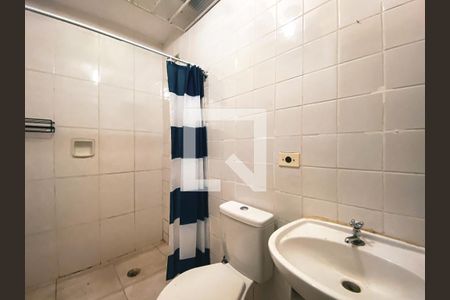 Casa de condomínio à venda com 100m², 4 quartos e 6 vagasBanheiro