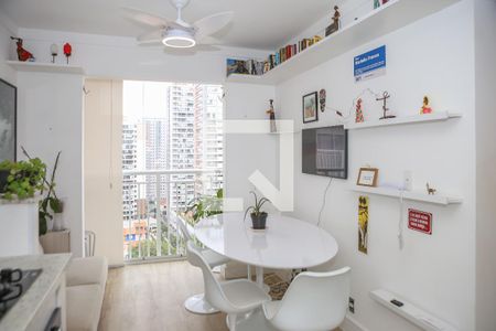 Sala de apartamento para alugar com 2 quartos, 37m² em Bom Retiro, São Paulo