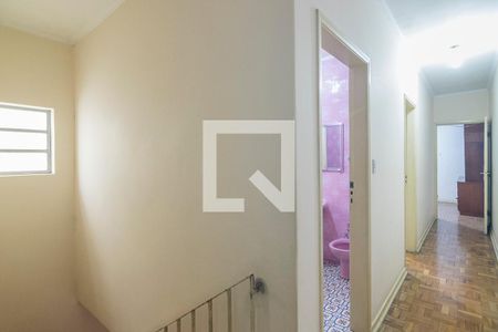 Casa à venda com 230m², 3 quartos e 2 vagasCorredor