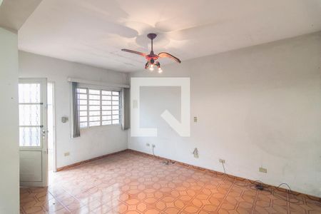 Casa à venda com 230m², 3 quartos e 2 vagasQuarto de Serviço