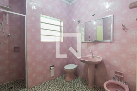 Casa à venda com 230m², 3 quartos e 2 vagasBanheiro 2