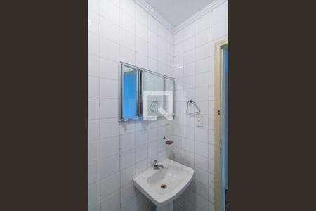 Casa à venda com 230m², 3 quartos e 2 vagasBanheiro 1