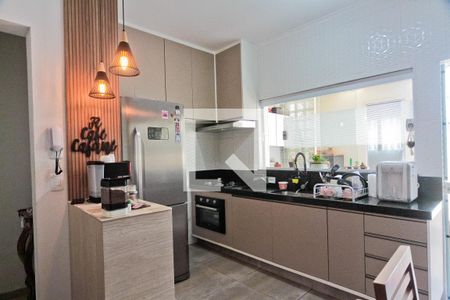 Casa à venda com 500m², 4 quartos e 4 vagas Casa à venda com 500m², 4 quartos e 4 vagasCozinha