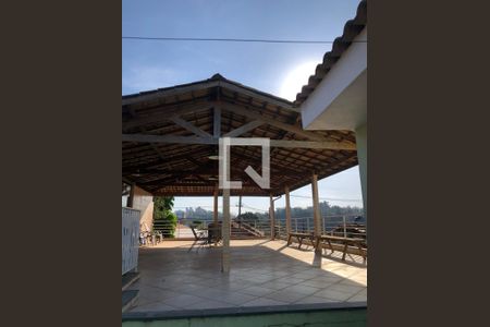 Casa à venda com 221m², 4 quartos e 2 vagas Casa à venda com 221m², 4 quartos e 2 vagasÁrea Externa