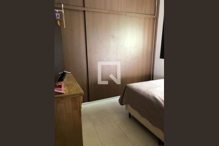 Casa à venda com 221m², 4 quartos e 2 vagas Casa à venda com 221m², 4 quartos e 2 vagasQuarto