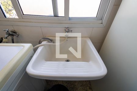Apartamento à venda com 156m², 3 quartos e 3 vagas Apartamento à venda com 156m², 3 quartos e 3 vagasÁrea de Serviço