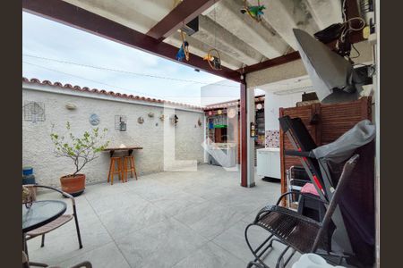 Casa à venda com 161m², 3 quartos e 1 vaga Casa à venda com 161m², 3 quartos e 1 vagaEspaço Gourmet