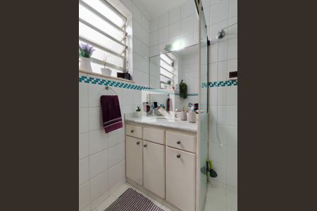 Casa à venda com 161m², 3 quartos e 1 vaga Casa à venda com 161m², 3 quartos e 1 vagaBanheiro Corredor