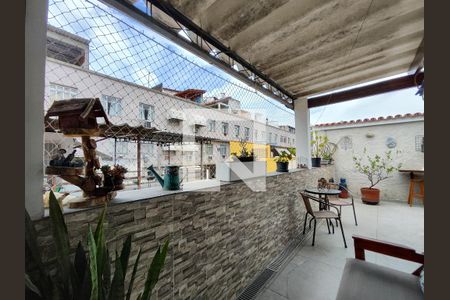 Casa à venda com 161m², 3 quartos e 1 vaga Casa à venda com 161m², 3 quartos e 1 vagaEspaço Gourmet