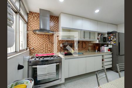 Casa à venda com 161m², 3 quartos e 1 vaga Casa à venda com 161m², 3 quartos e 1 vagaCozinha