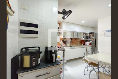 Casa à venda com 161m², 3 quartos e 1 vaga Casa à venda com 161m², 3 quartos e 1 vagaCozinha