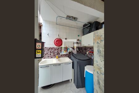 Casa à venda com 161m², 3 quartos e 1 vaga Casa à venda com 161m², 3 quartos e 1 vagaÁrea de Serviço