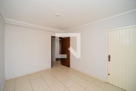 Casa à venda com 348m², 3 quartos e 3 vagas Casa à venda com 348m², 3 quartos e 3 vagasQuarto 2