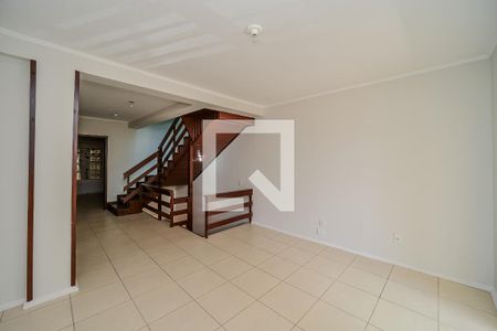 Casa à venda com 348m², 3 quartos e 3 vagas Casa à venda com 348m², 3 quartos e 3 vagasSala de TV