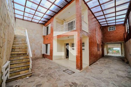 Casa à venda com 348m², 3 quartos e 3 vagas Casa à venda com 348m², 3 quartos e 3 vagasÁrea de Serviço