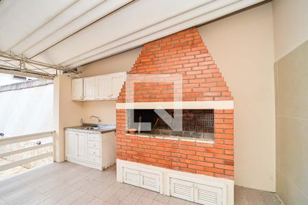 Casa à venda com 348m², 3 quartos e 3 vagas Casa à venda com 348m², 3 quartos e 3 vagasChurrasqueira