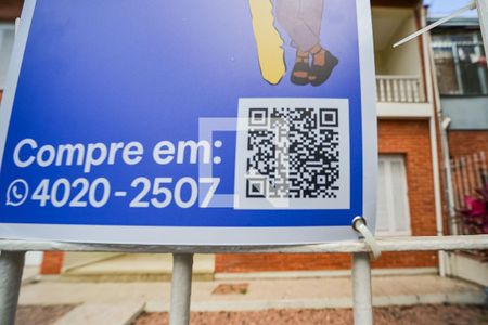 Casa à venda com 348m², 3 quartos e 3 vagas Casa à venda com 348m², 3 quartos e 3 vagasPlaquinha